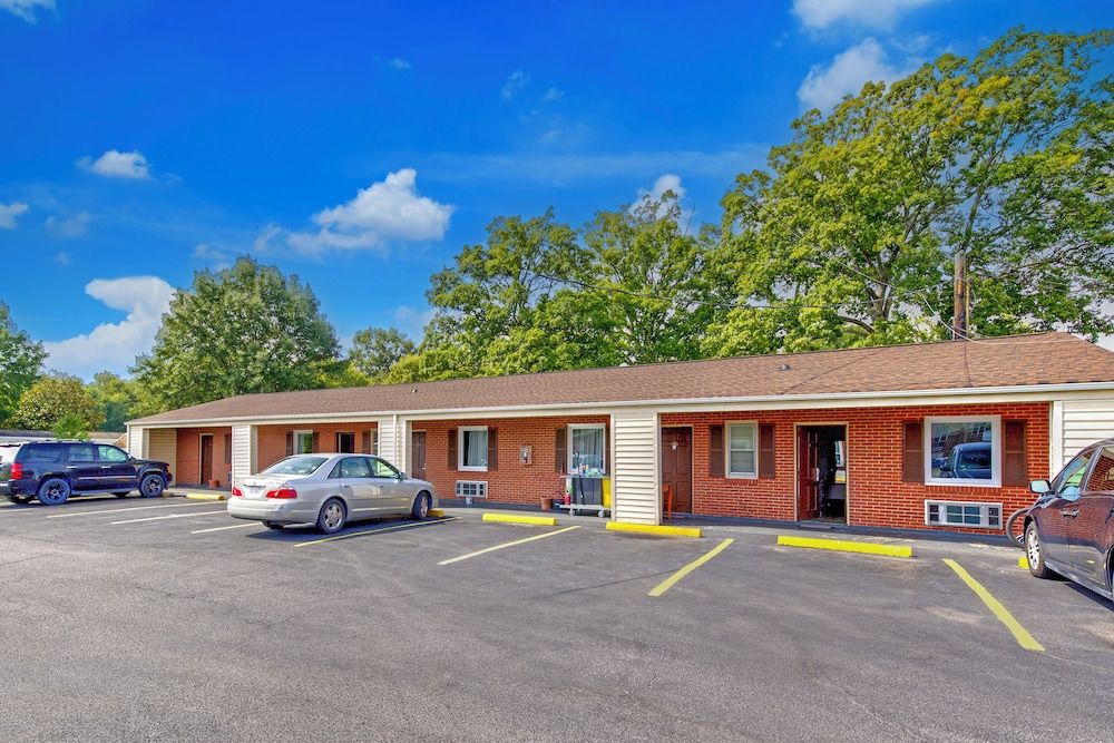 OYO Palm Leaf Motel 2 stelle a Ashland