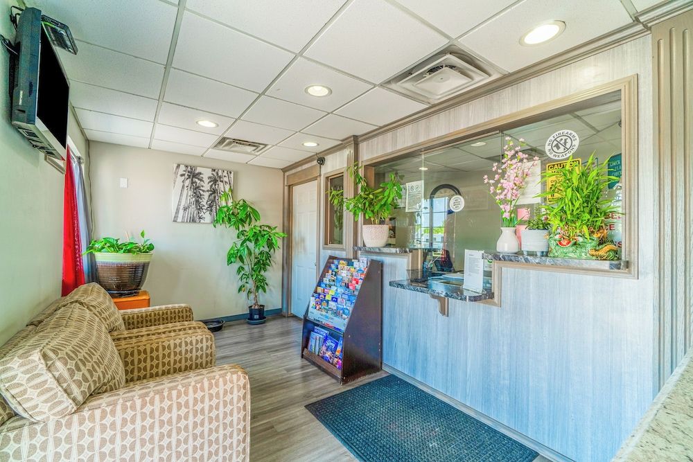 Deluxe Inn Miami, OK 3