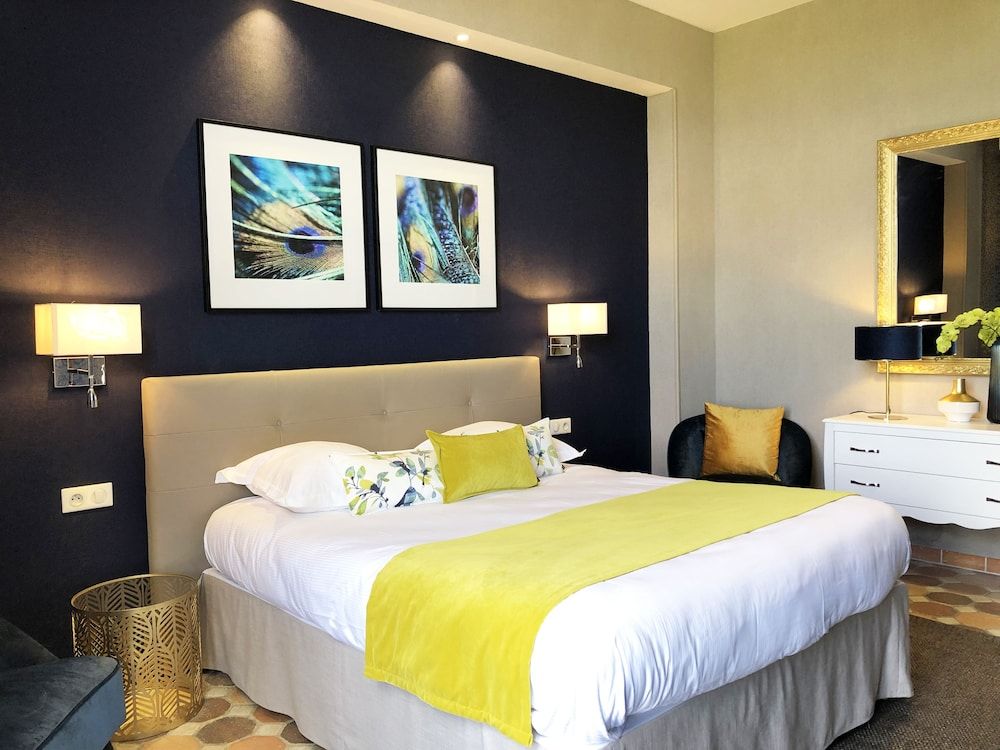 Hotel Les Suites - De Crécy -1 étoiles à Crécy-la-Chapelle