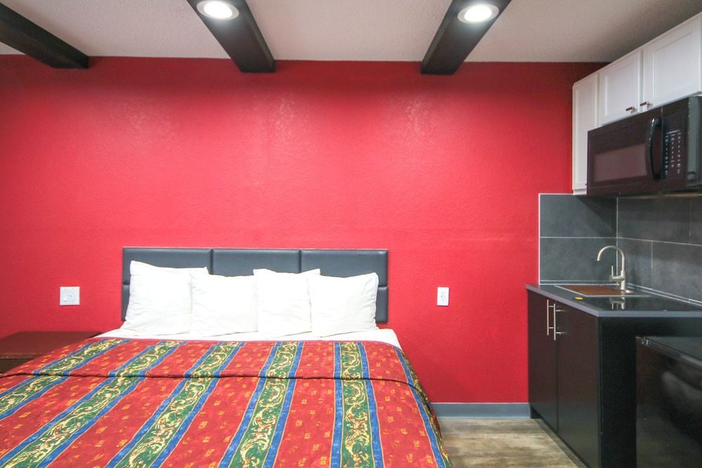 Marshall Lodge By OYO Hwy 65 3