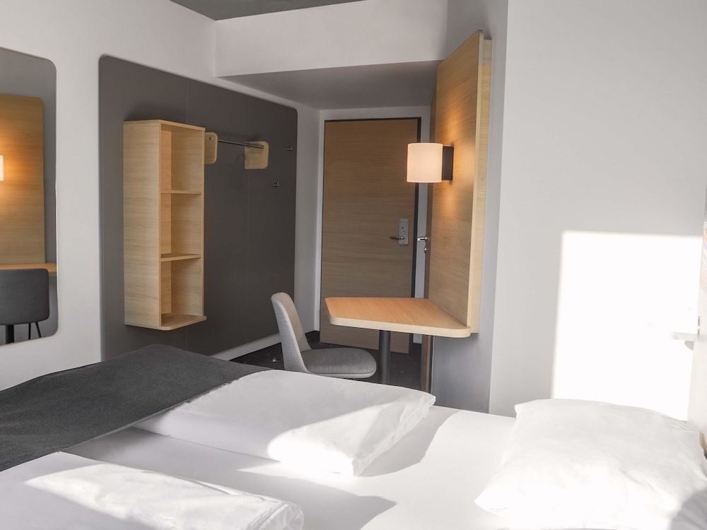 B&B Hotel Böblingen 3