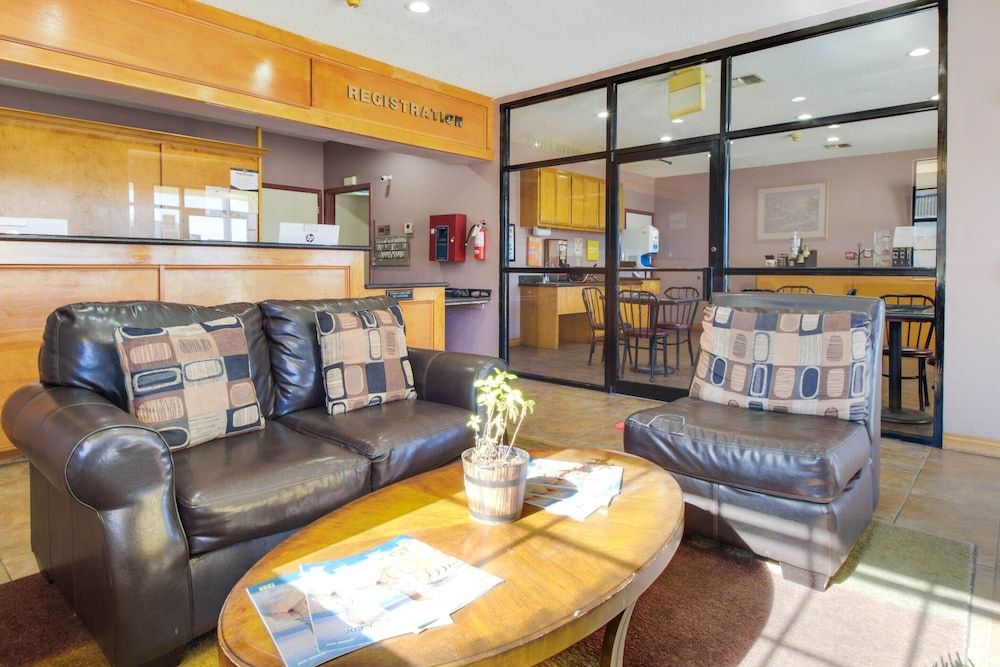 OYO Hotel Ingleside TX 3