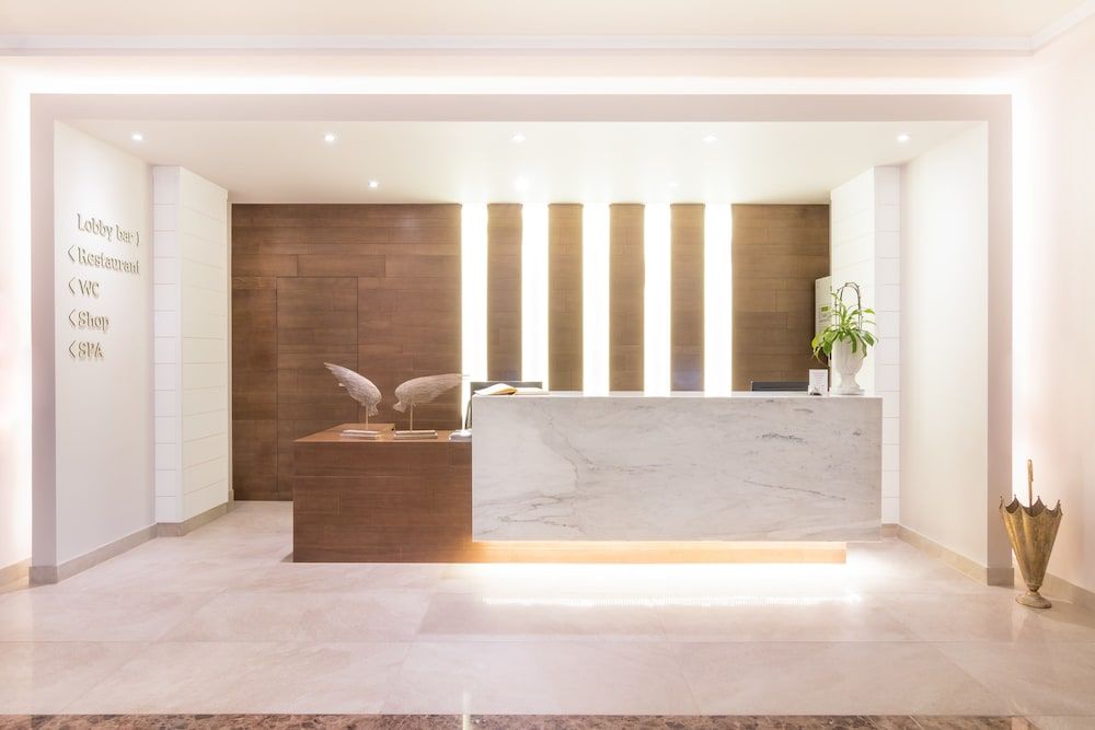 King Maron Beach Hotel & Spa 2