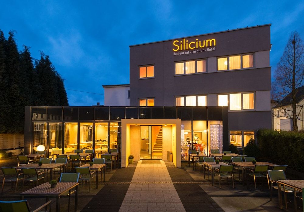 Hotel Silicium -1 estrelas em Höhr-Grenzhausen