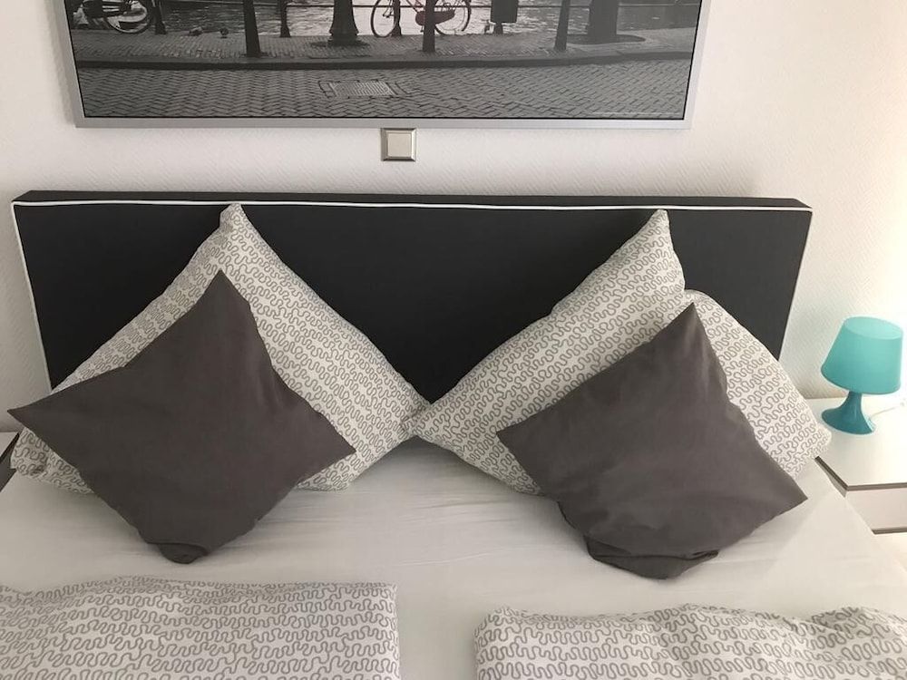 GÔøΩstehaus Balthasar Neumann -1 estrelas em Brühl