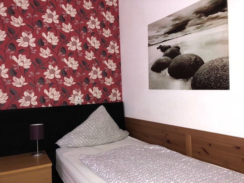 GÔøΩstehaus Balthasar Neumann 3