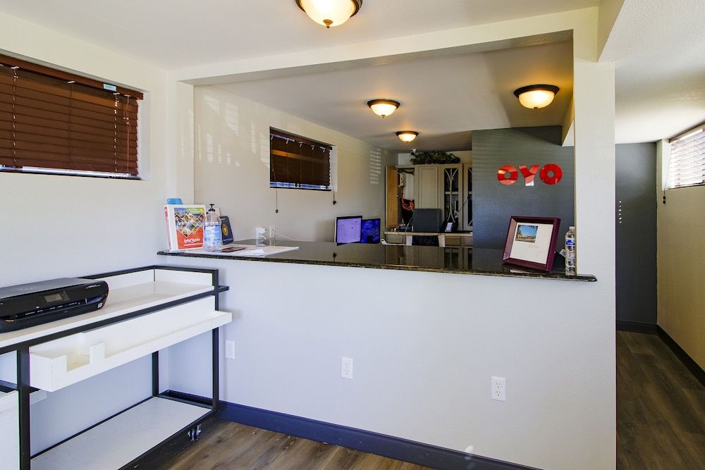 OYO Hotel Sulphur LA Hwy 90 West 3