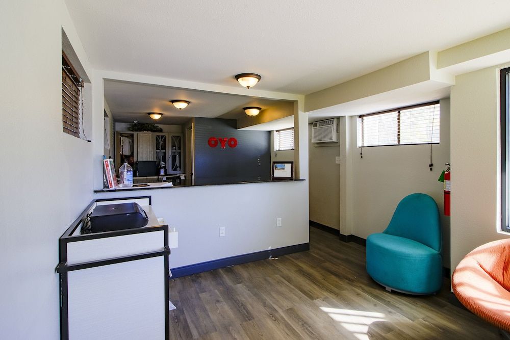 OYO Hotel Sulphur LA Hwy 90 West 2