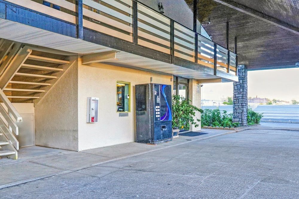 Brookville Inn By OYO Near Dayton International Airport 3