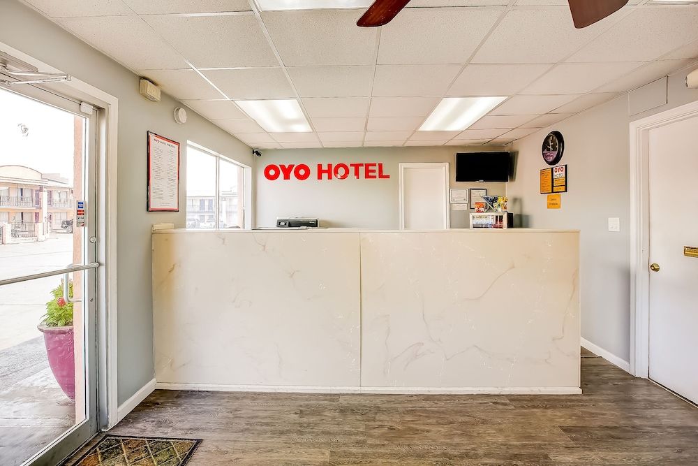 OYO Hotel Texarkana North Heights AR Hwy I-30 3