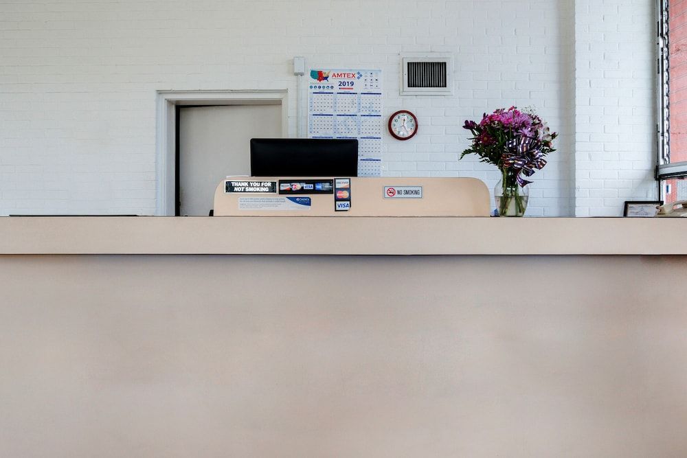 OYO Hotel Mustang Silverspring FL 2