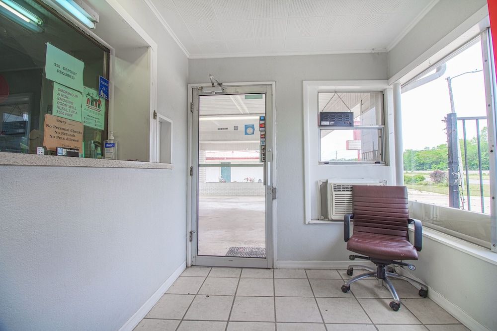 OYO Hotel McAlester OK S Main St 3