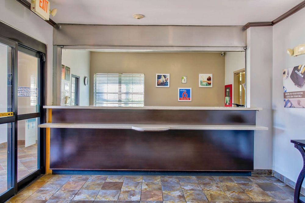 OYO Townhouse Beaumont Medical Center Area I-10 2