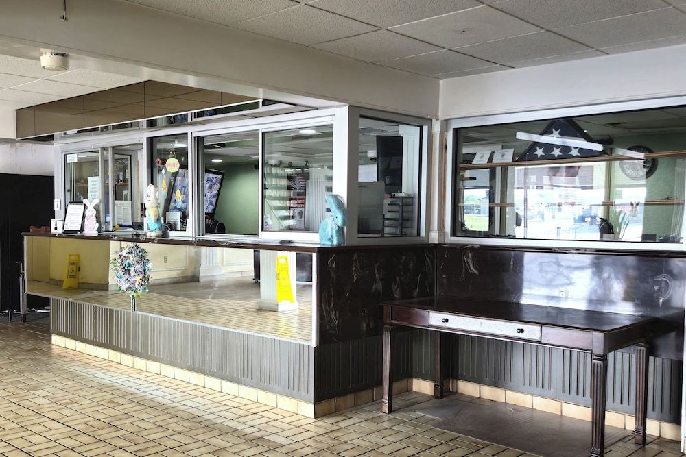 River Valley Inn & Suites (Extended Stay) 3