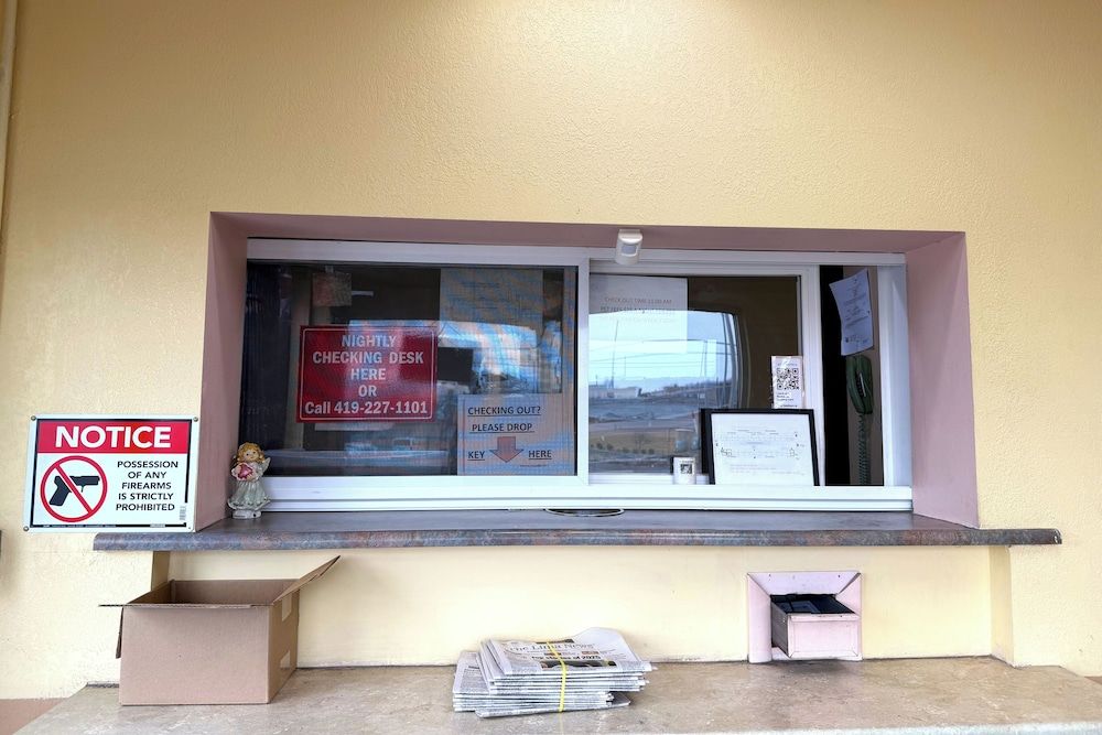 Red Carpet Inn & Suites Lima 3