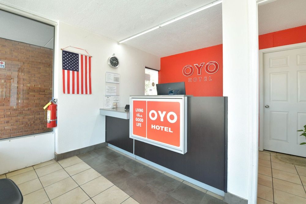 OYO Hotel Valdosta GA I-75 3