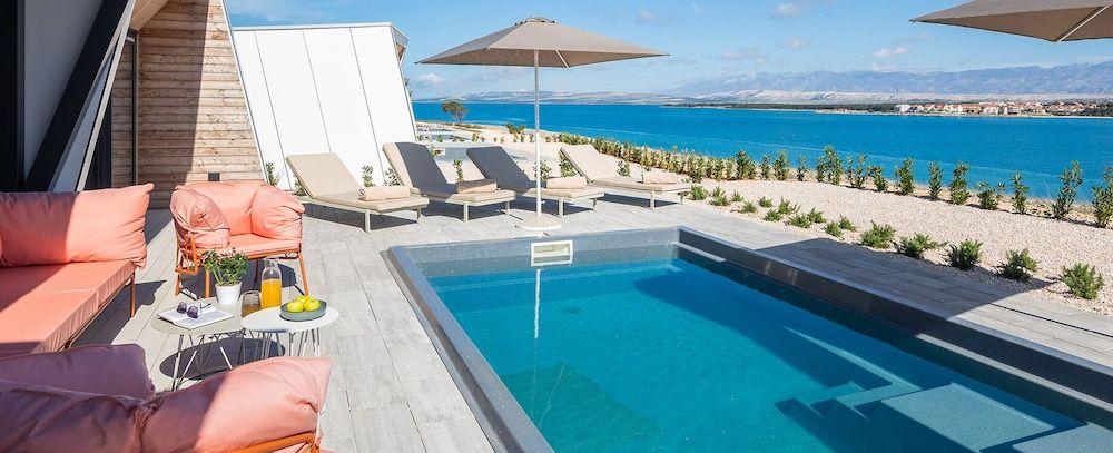 Aminess Style Camping Avalona Glamping Villas & Holiday Homes 5 estrelas em Povljana