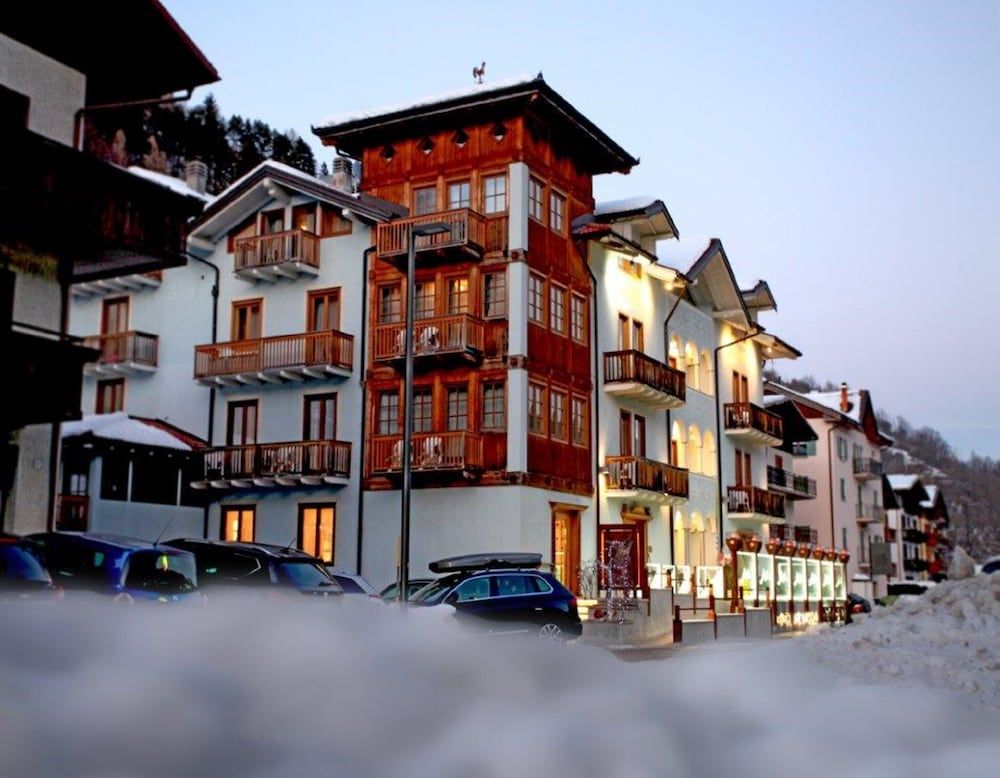 Hotel Arcangelo 3 Stelle Superior 3 estrelas em Pellizzano