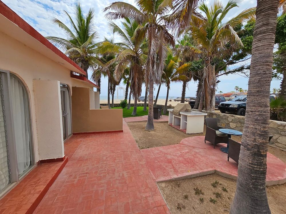 Buena Vista Oceanfront & Hot Springs Resort 3