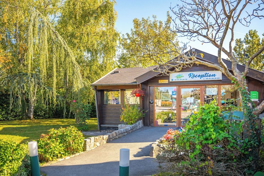 Camping Le Parc de Paris 2