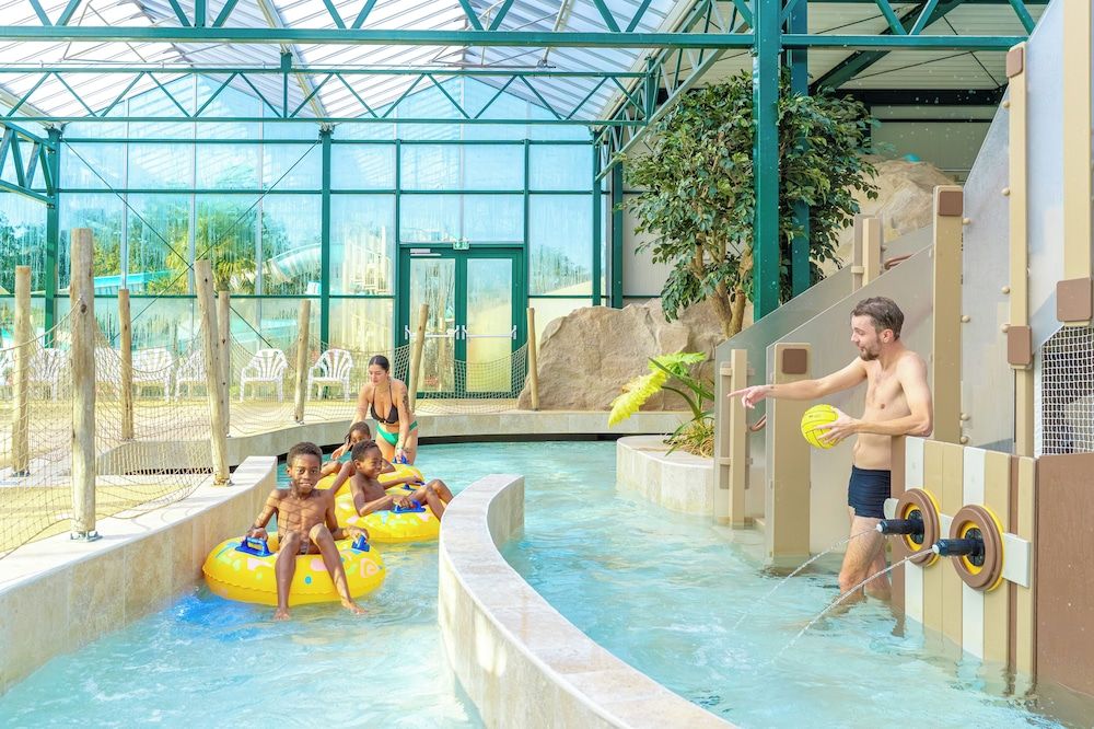 Camping Le Parc de Paris 3 estrelas em Villevaudé