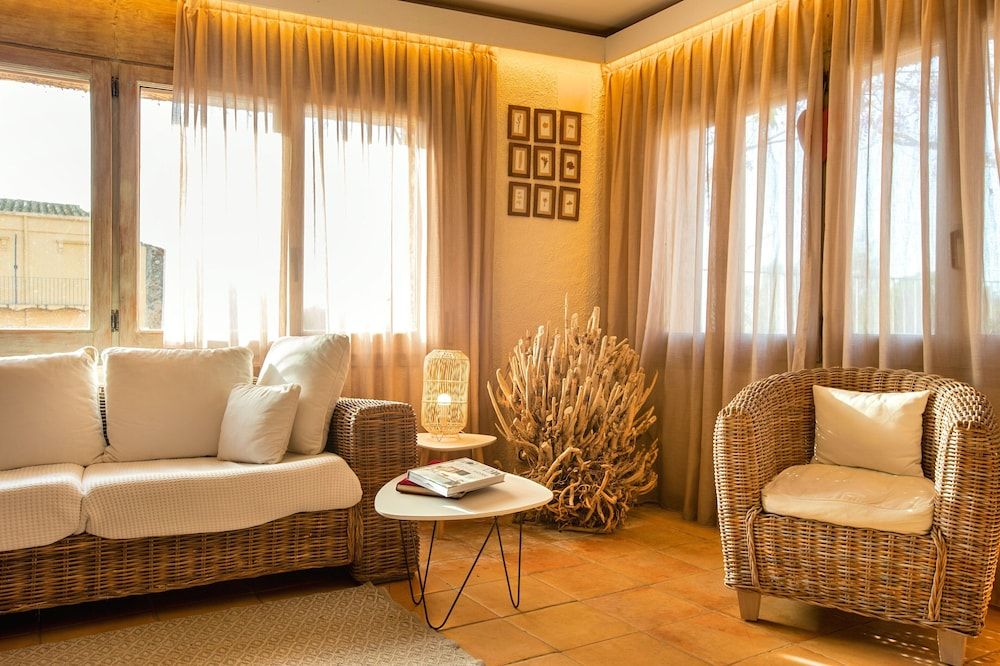 Hotel Boutique Niu Del Sol 3 estrelas em Palau-Saverdera