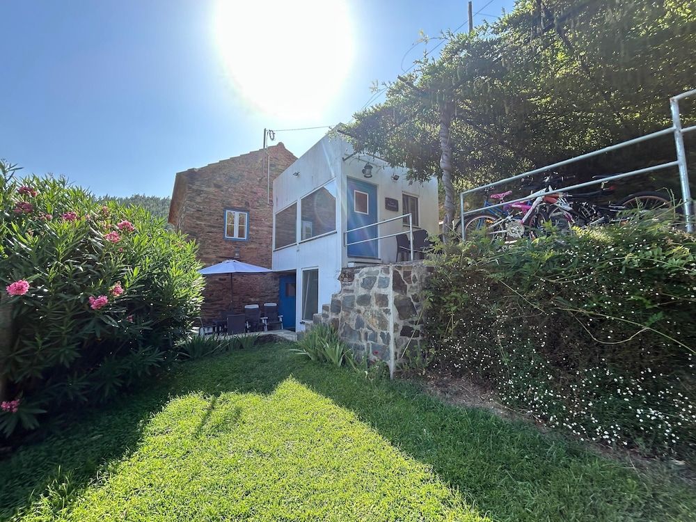 Casas do Sinhel -1 estrelas em Chã de Alvares