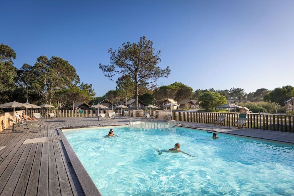 Huttopia Lagoa de Obidos -1 estrelas em Casal do Narcizo