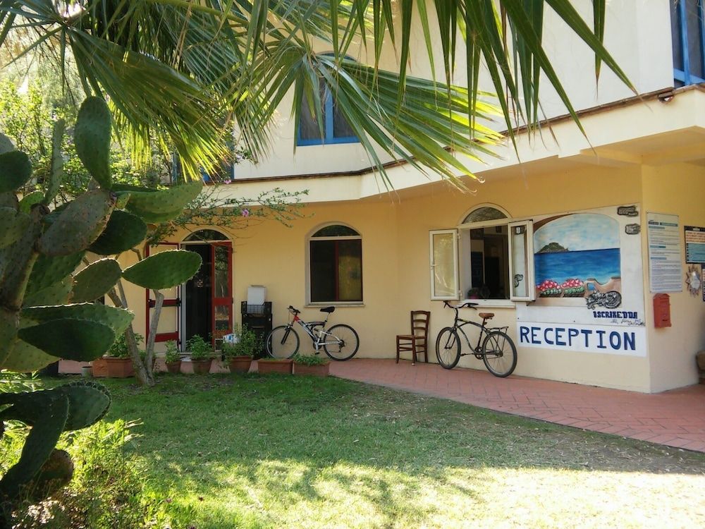 Happy Camp in Camping Iscrixedda 2