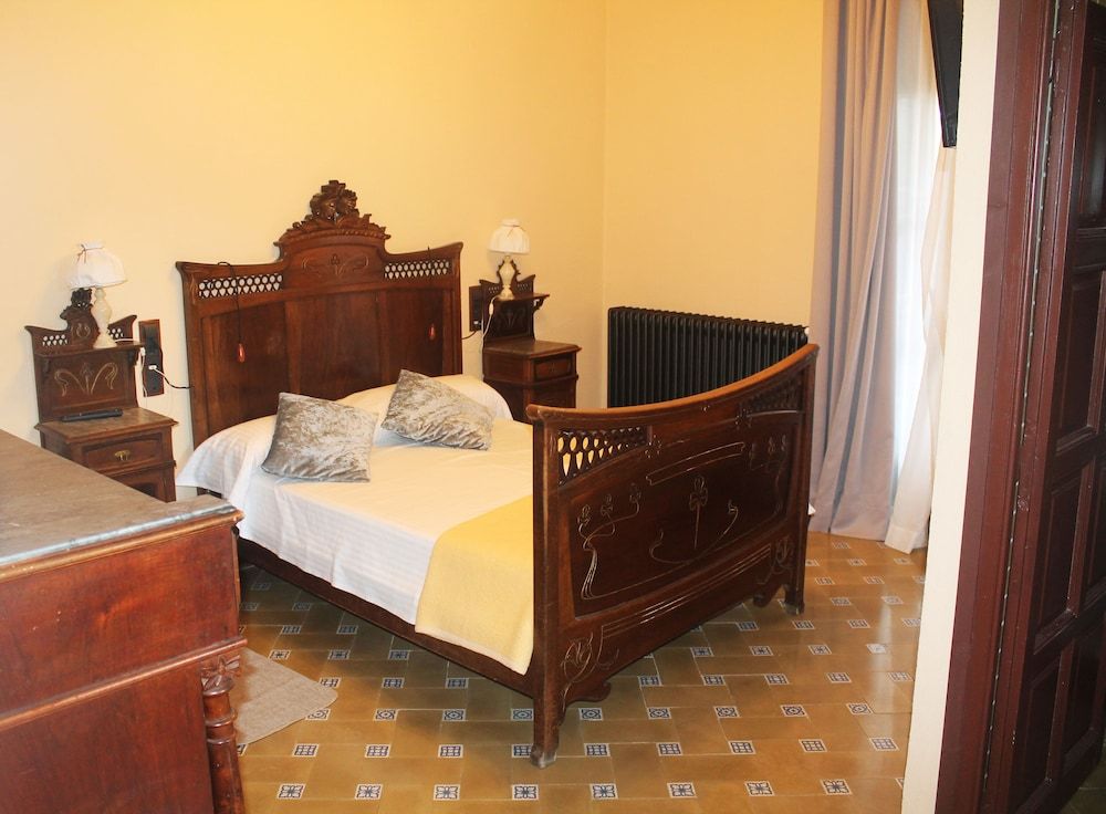 Hostal Rural Mas Blanc -1 estrelas em San Martín de Centellas