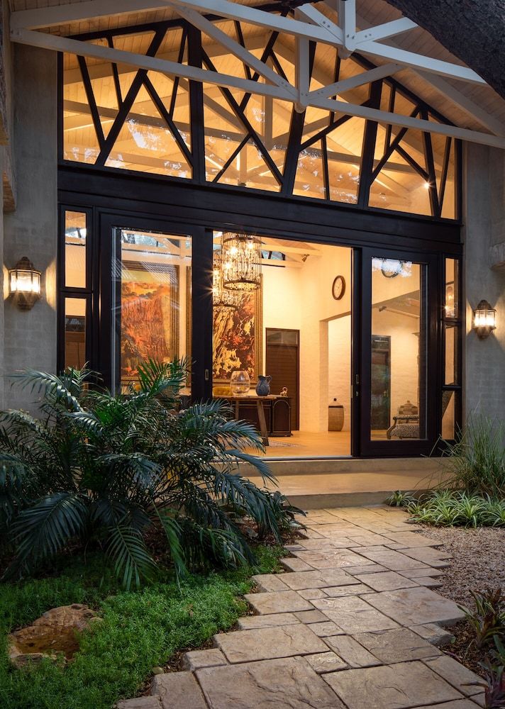 Mbano Manor Hotel Victoria Falls 3