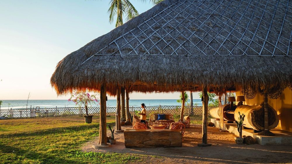 Bleu Mathis Gili Asahan 2