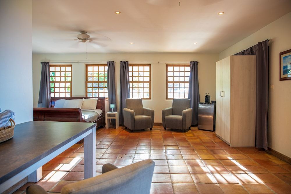 Quill Gardens Boutique Hotel 2