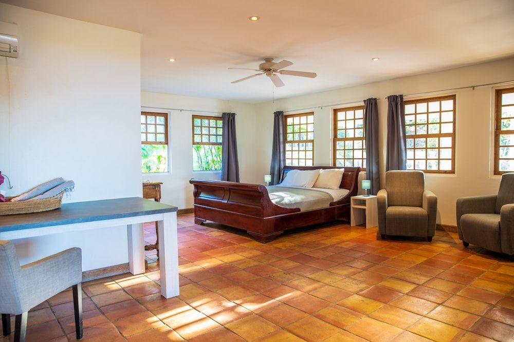 Quill Gardens Boutique Hotel 3