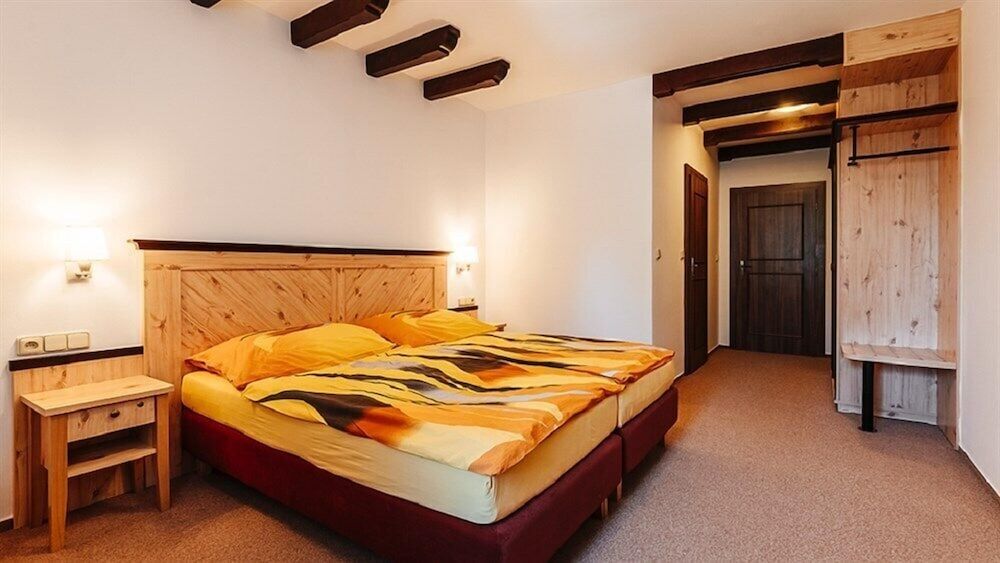 Hotel ObaÔøΩa Sud 2