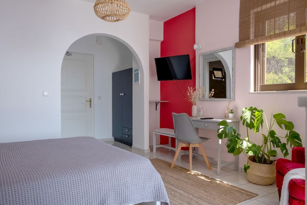 Pefkides Aegina Boutique Apartments 3