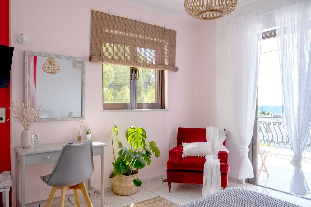 Pefkides Aegina Boutique Apartments 2
