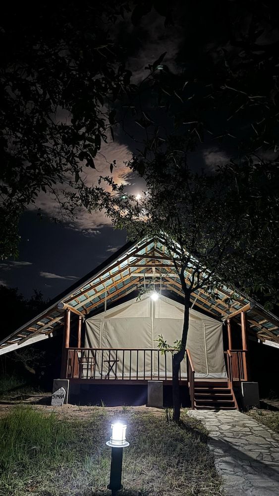 Mara Empiris Luxurytented Camp 4 estrelas em Ololaimutiek