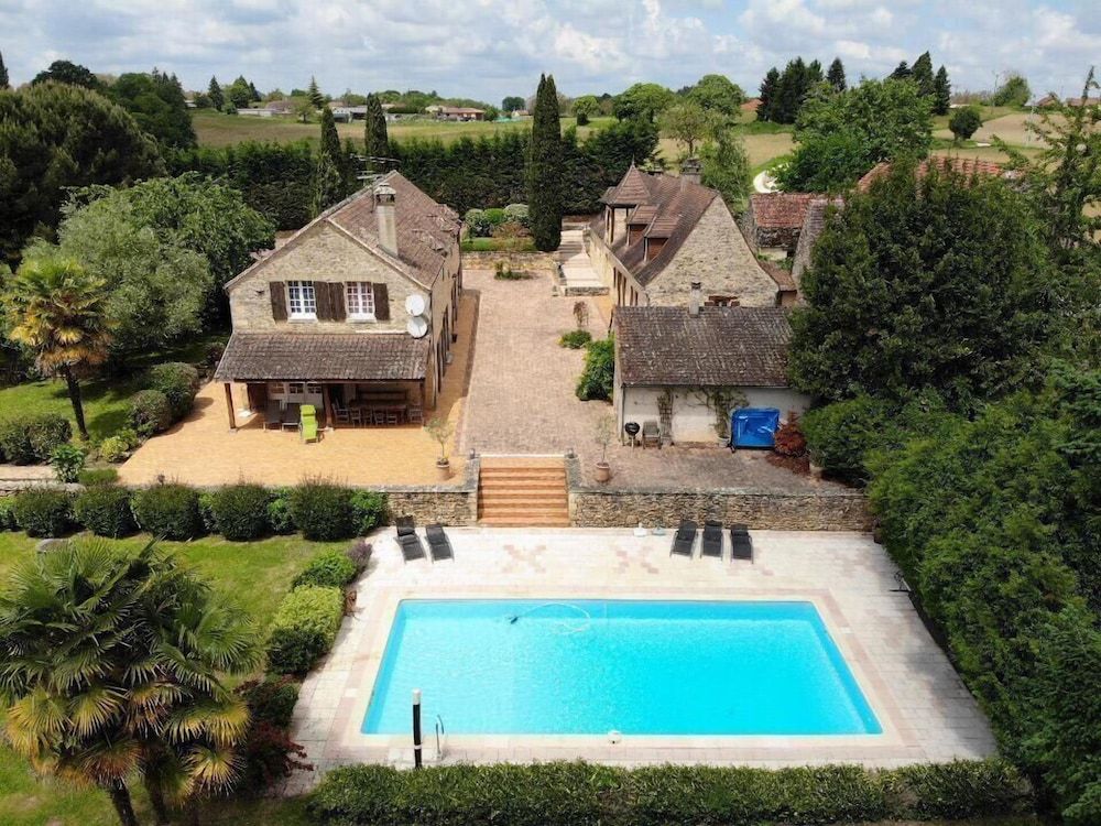 Le Domaine Aubazen -1 estrelas em La Chapelle-Aubareil