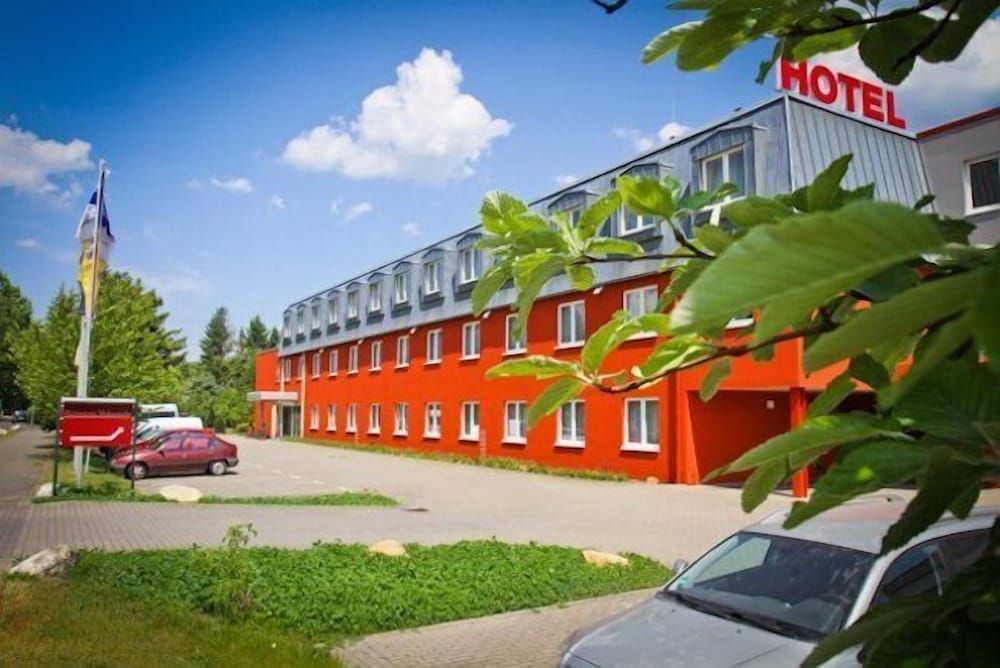 Hotel Rosenstadt -1 estrelas em Noßdorf