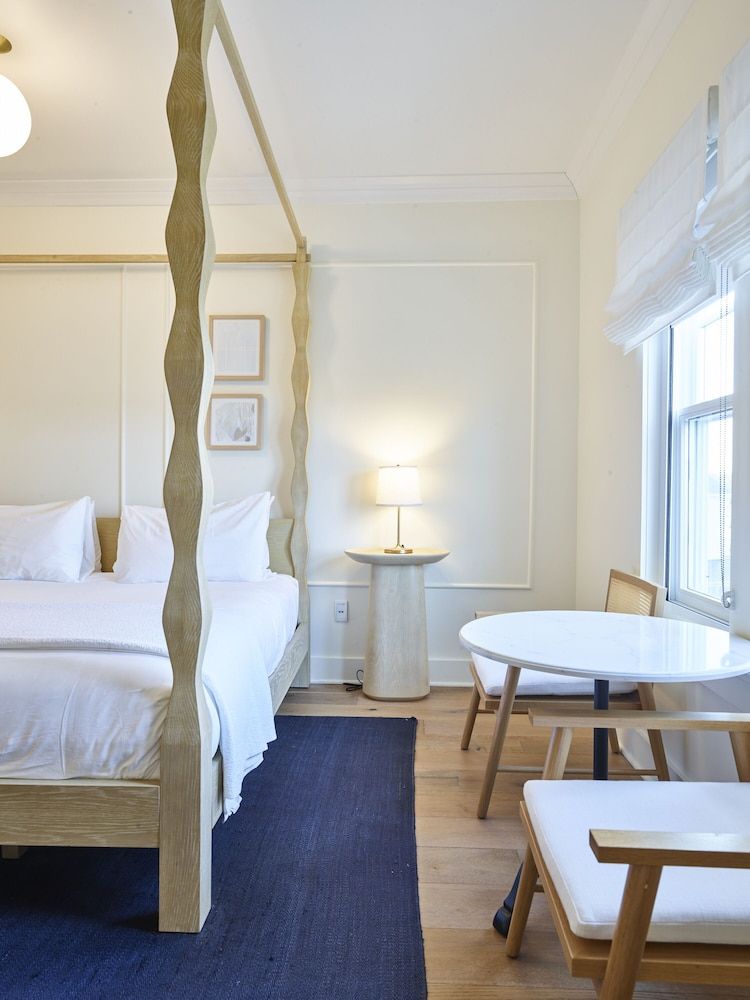 The Lake House on Canandaigua 3