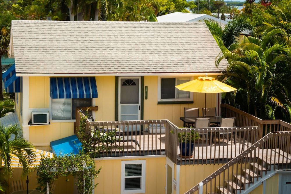 Cedar Cove Resort and Cottages 3