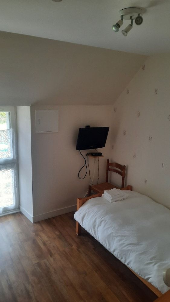 Auberge st Julien aux bois 2