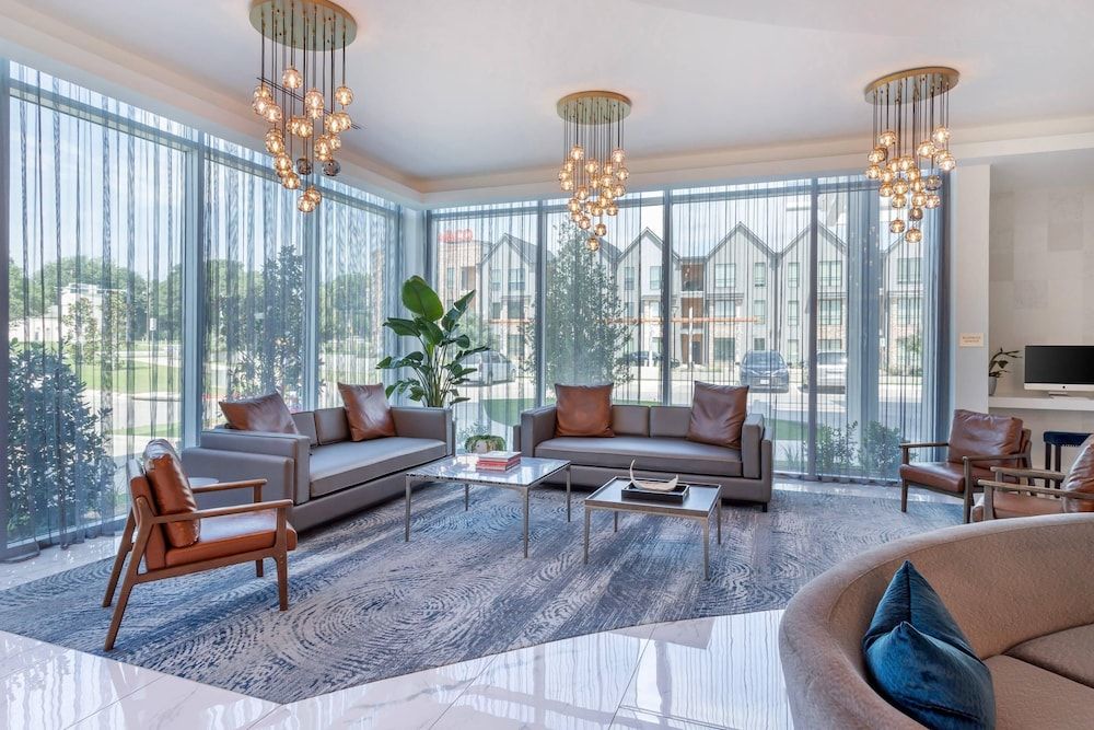 Cambria Hotel Waco University Riverfront 3