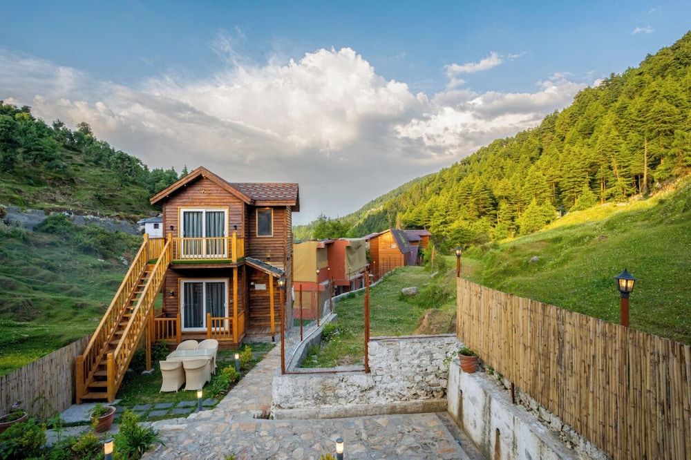 Ashoka Grand 4 estrelas em Dalhousie