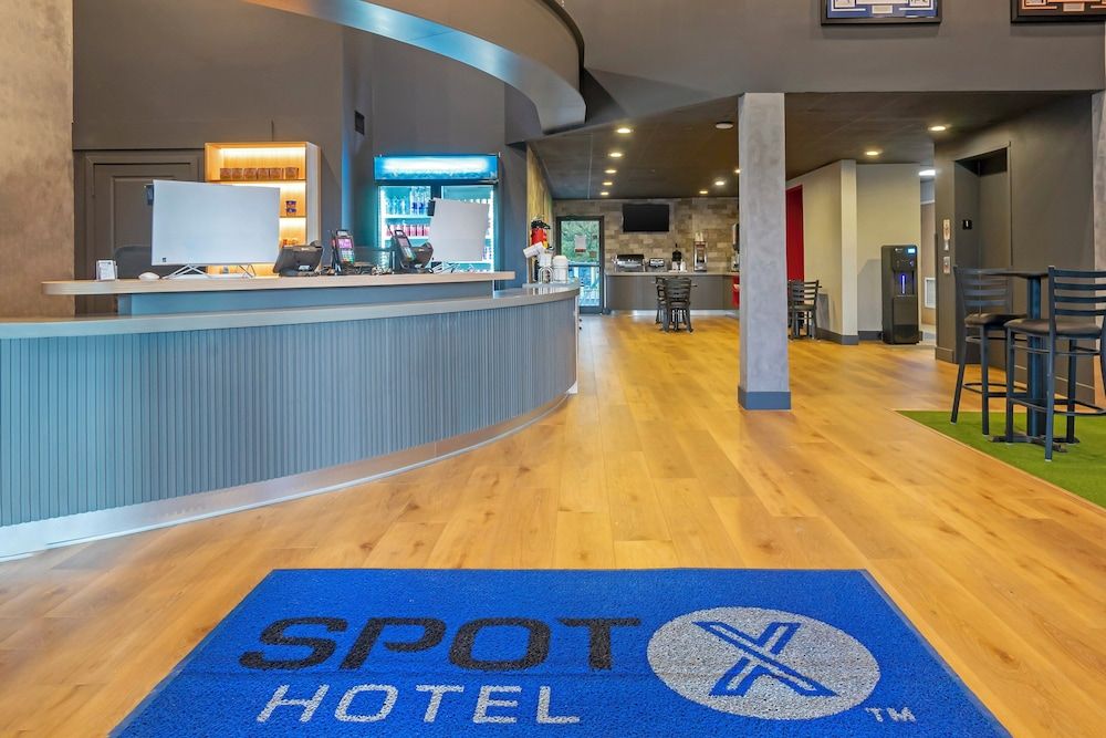 SPOT X Hotel Tampa - Wesley Chapel 2