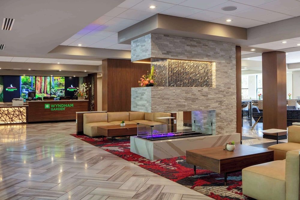 Wyndham Garden Redwood Valley 2