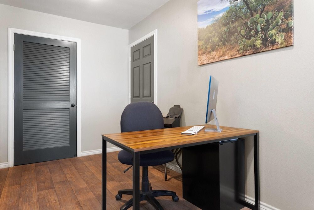 Eagle's Den Suites Big Spring a Travelodge by Wyndham 2