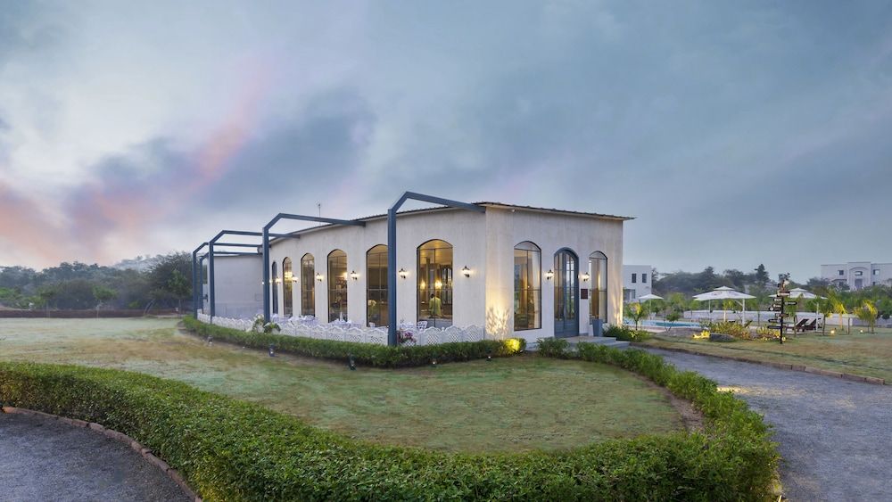 Welcomheritage Cheetahgarh Resort & Spa 3