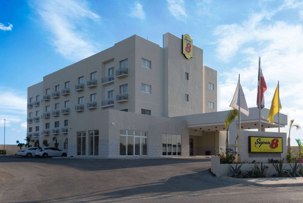 Super 8 By Wyndham Manzanillo -1 estrellas en Pepillo Salcedo
